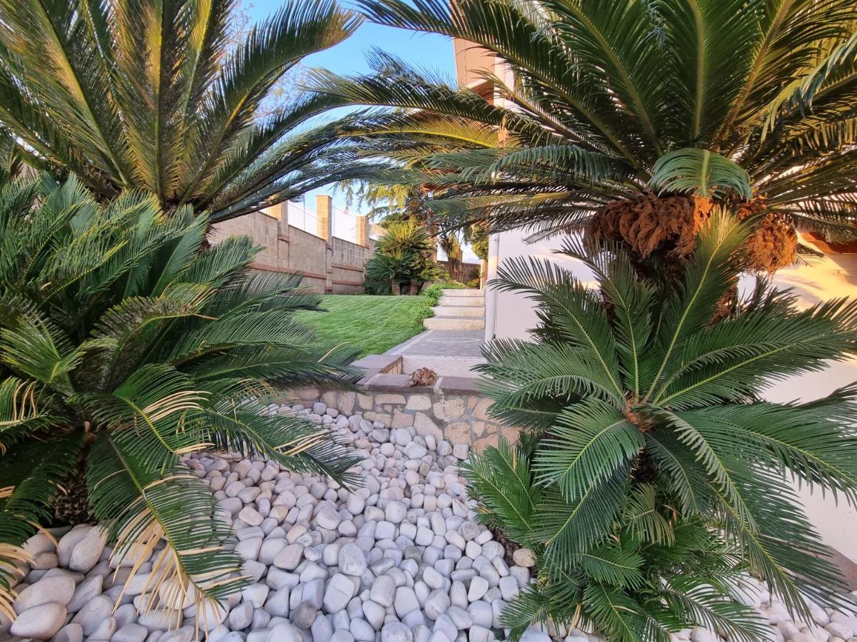 Villa Sweery Santa Maria a Vico Екстер'єр фото