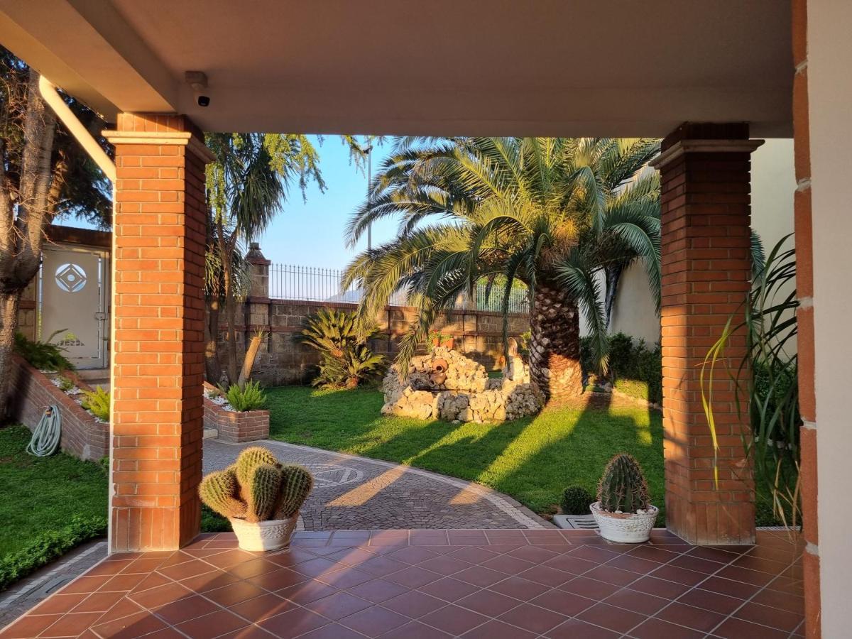 Villa Sweery Santa Maria a Vico Екстер'єр фото